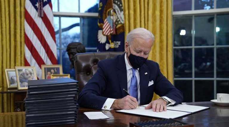 Joe Biden_White House_Executive Order_Oval Office_White House_Jan 20 2021