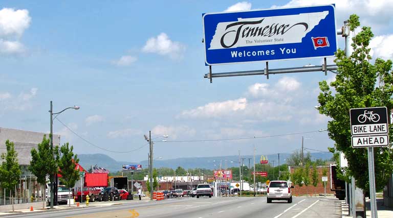 Tennessee_RoadSign_StateLine_Rossville_Georgia_Chattanooga_U.S.Route27