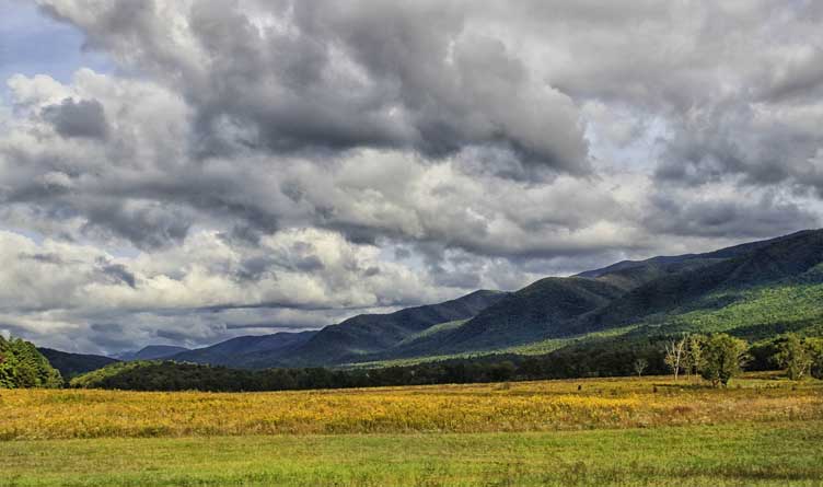 Cades Cove_Tennessee_Great Smoky Mountains_National Park