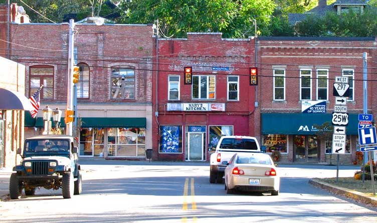 Buildings at the intersection of the North Main and South Main Streets in Jellico, Tennessee.