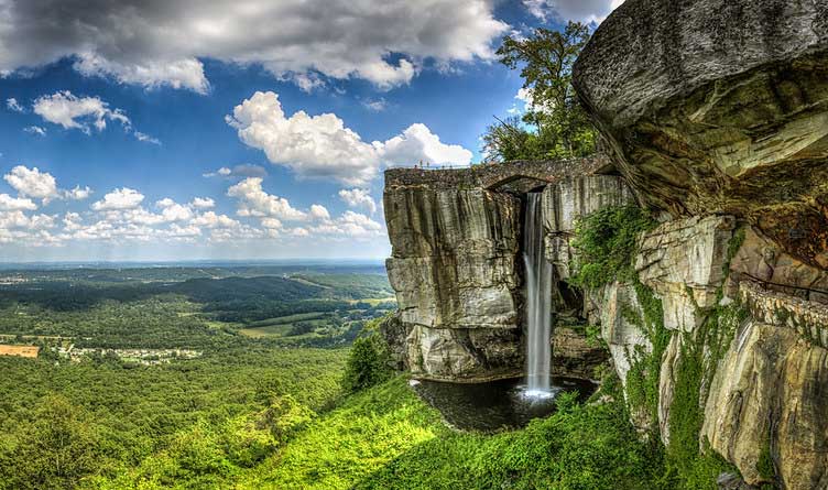 Lover's Leap at Rock City Gardens