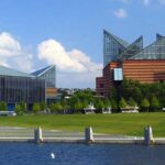 Tennessee Aquarium Modifies Mask Requirement