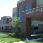 Tennessee Healthcare Facilities Put A Freeze On Vaccine Mandates After Federal Rulings